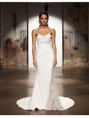 Evie Young “Gray” Wedding Dress – Modern & Romantic